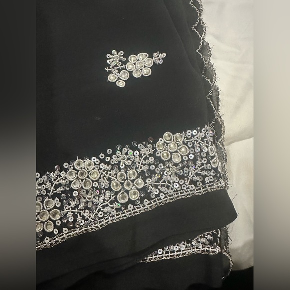 Indian Party Wear Saree &Blouse - Picture 3 of 6